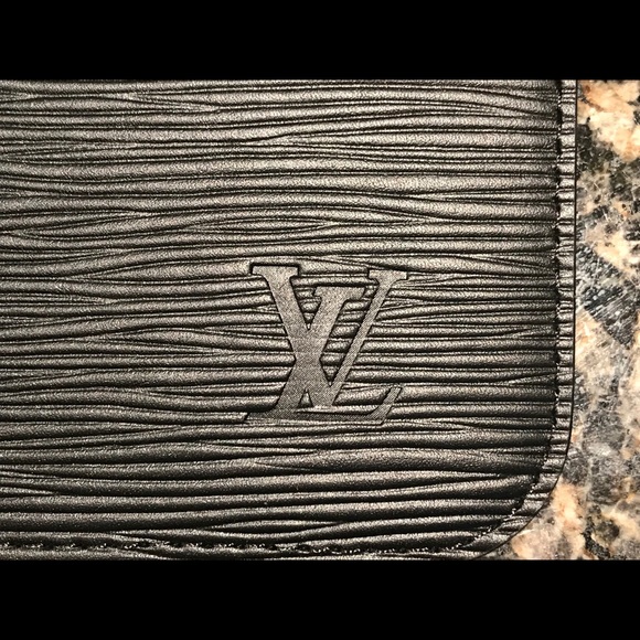 Brand NEW Louis Vuitton pouch - Picture 4 of 7